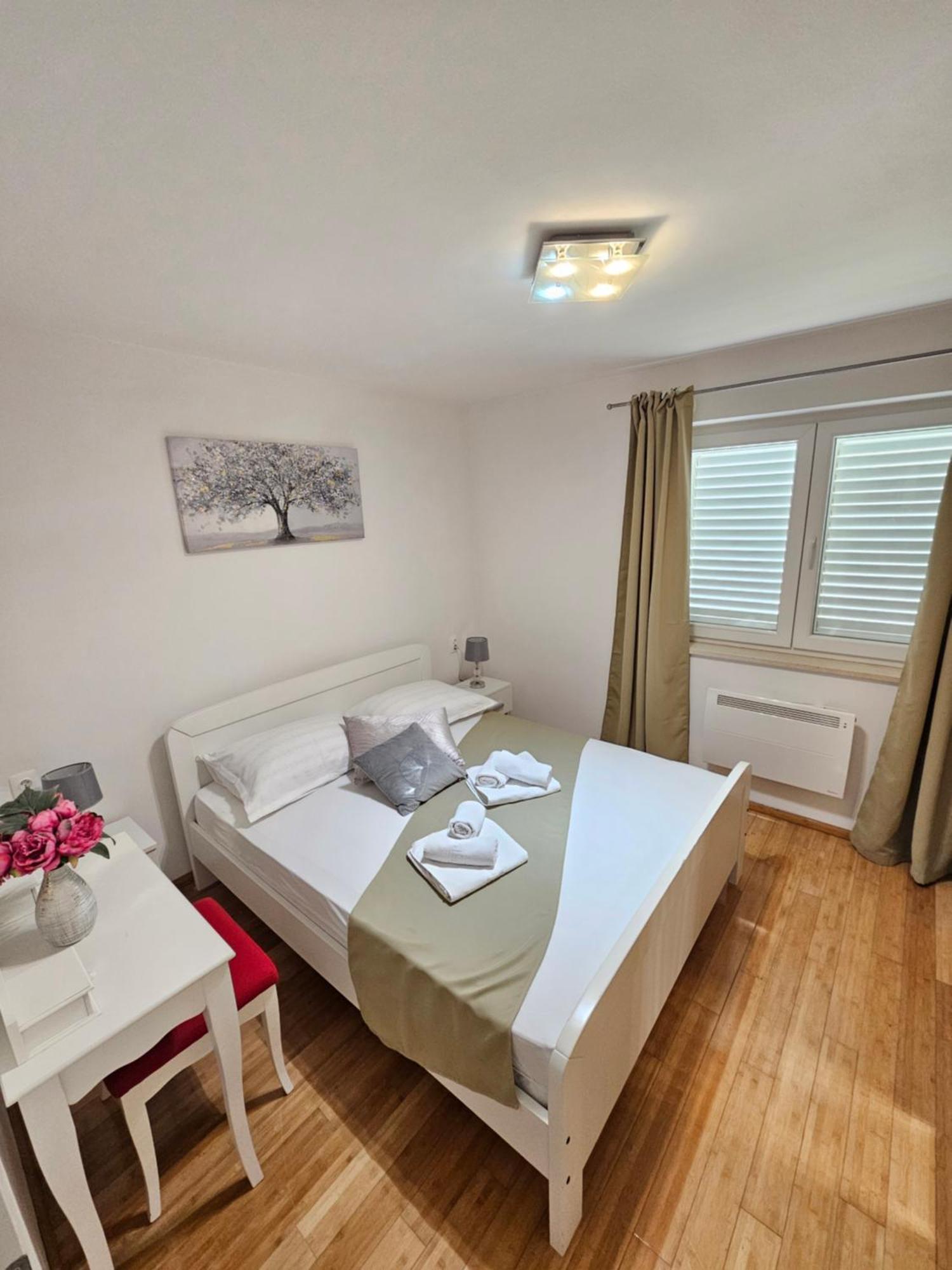 Apartments Iva Makarska Buitenkant foto