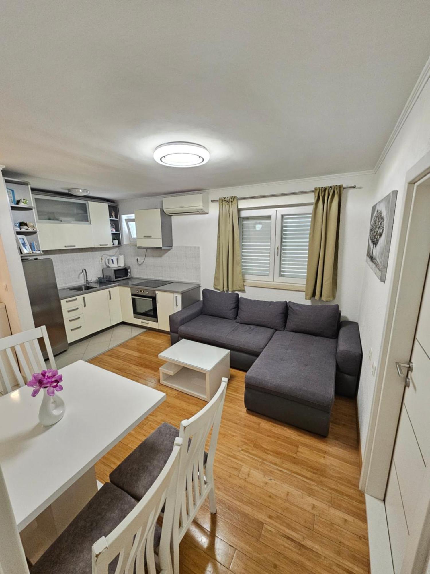 Apartments Iva Makarska Buitenkant foto