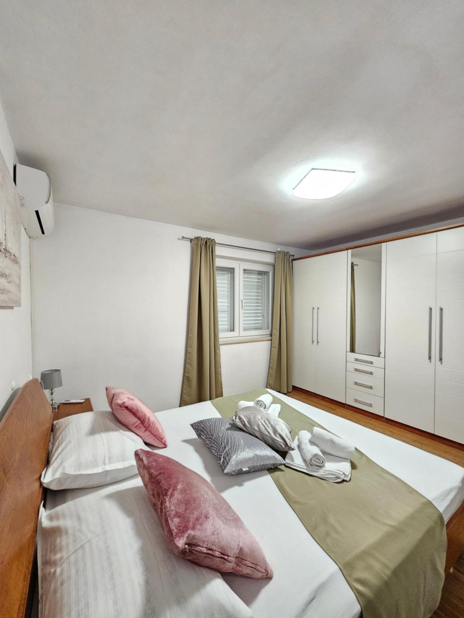 Apartments Iva Makarska Buitenkant foto