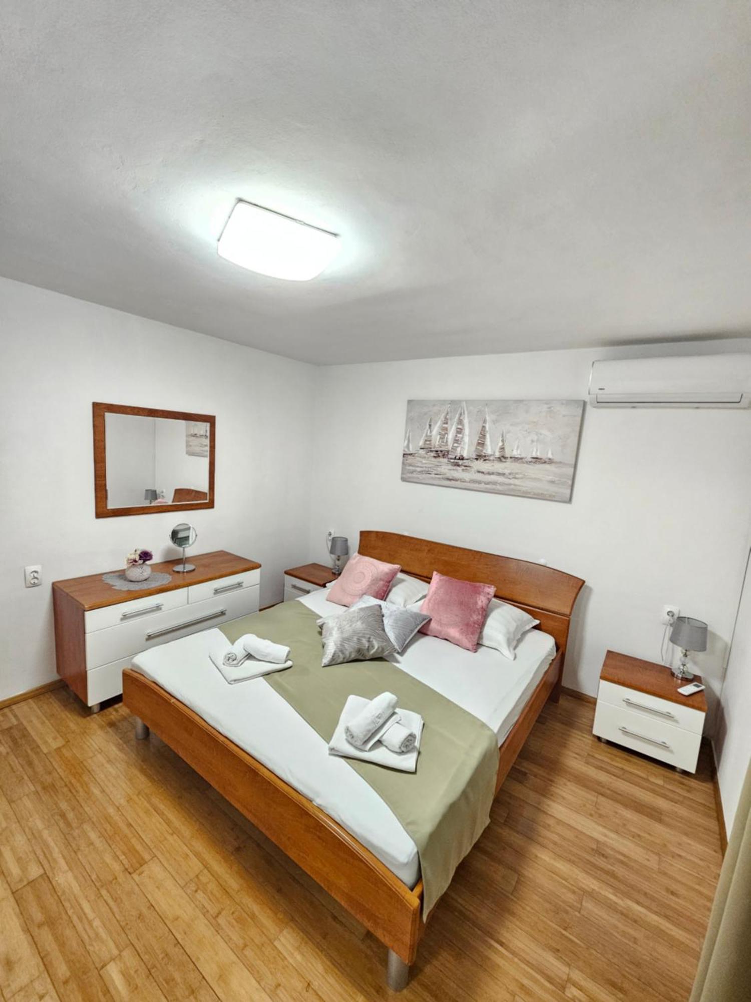 Apartments Iva Makarska Buitenkant foto